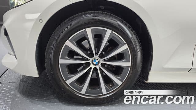 BMW 3 Series 2024 — фото 5 из 20