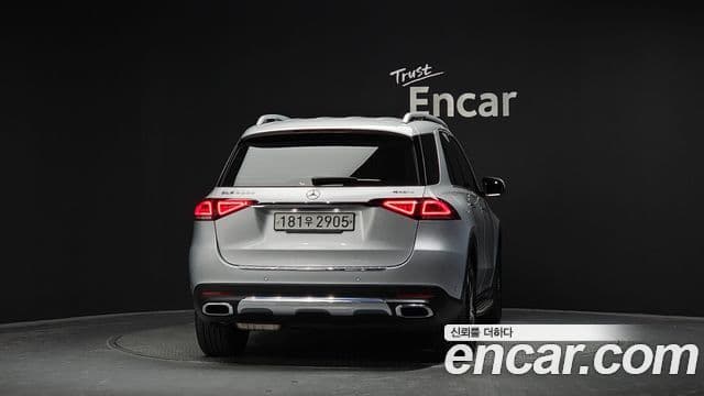 Mercedes-Benz GLE-Class 2019 — ფოტო 4/20