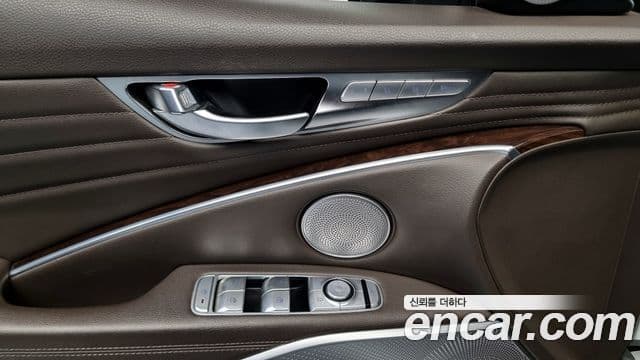 Kia The K9 2018 — фото 17 из 20