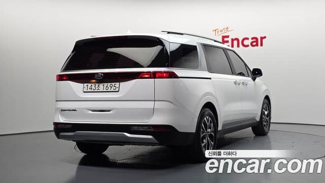Kia Carnival 2020 — Фото 2/20
