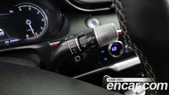 Genesis GV70 2021 — фото 17 из 20