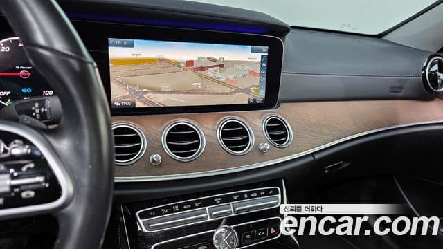 Mercedes-Benz E-Class 2019 — Şəkil 14/20