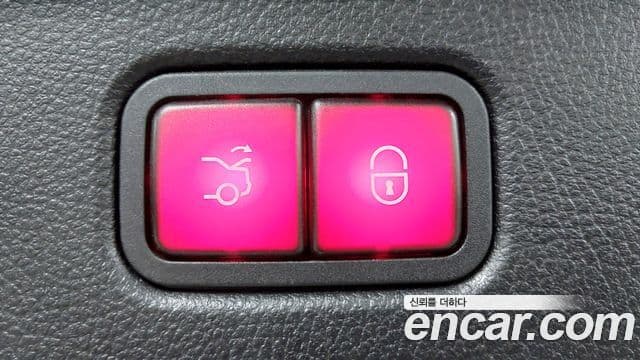 Mercedes-Benz S-Class 2025 — Photo 5/20