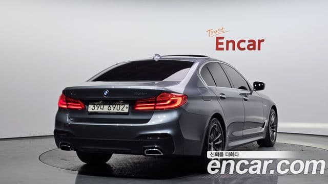 BMW 5 Series 2018 — Şəkil 2/20