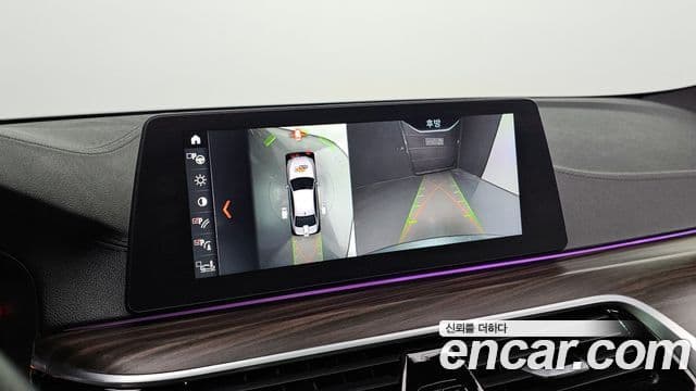 BMW 5 Series 2018 — Şəkil 16/20
