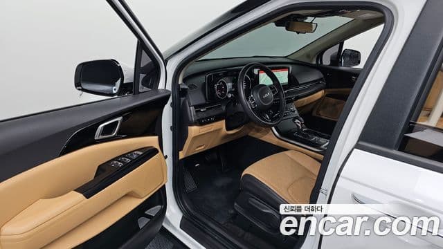 Kia Carnival 2023 — Фото 10/20