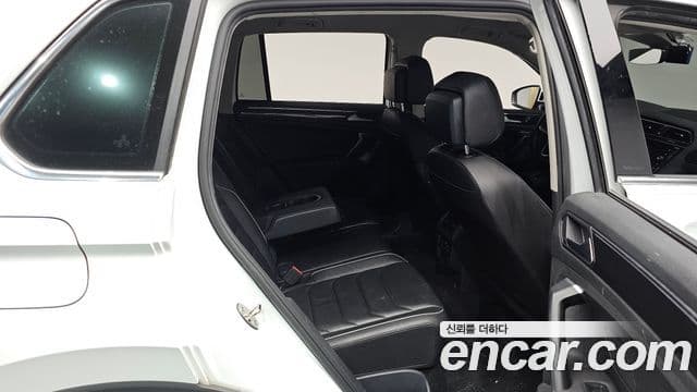 Volkswagen Tiguan 2021 — Şəkil 11/20