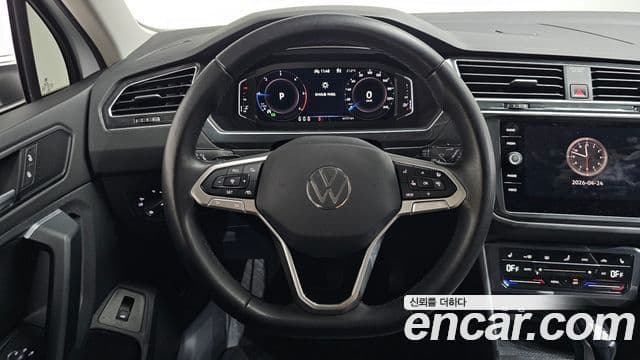 Volkswagen Tiguan 2021 — Şəkil 13/20