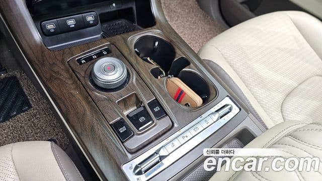 Kia Carnival 2021 — Фото 9/20