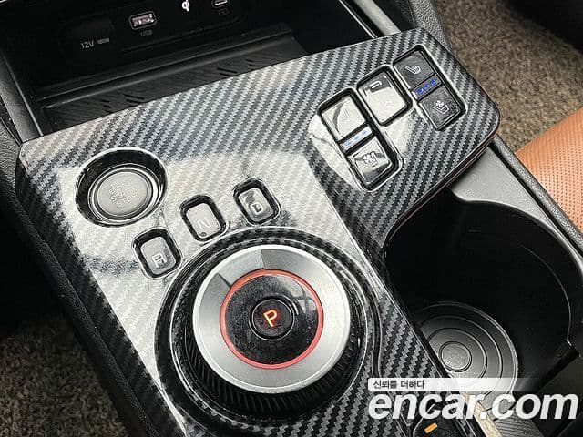 Kia Sportage 2021 — ფოტო 8/20