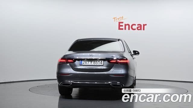 Mercedes-Benz E-Class 2023 — Şəkil 4/20