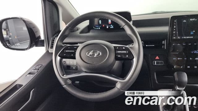 Hyundai Staria 2022 — фото 13 из 20