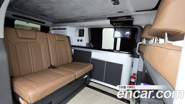 Hyundai Staria 2024 — фото 17 из 20