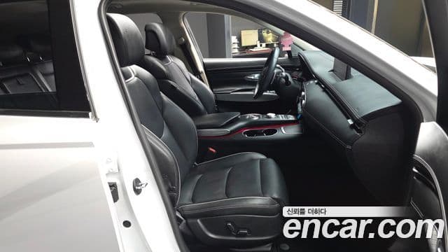 Genesis GV70 2021 — фото 11 из 20