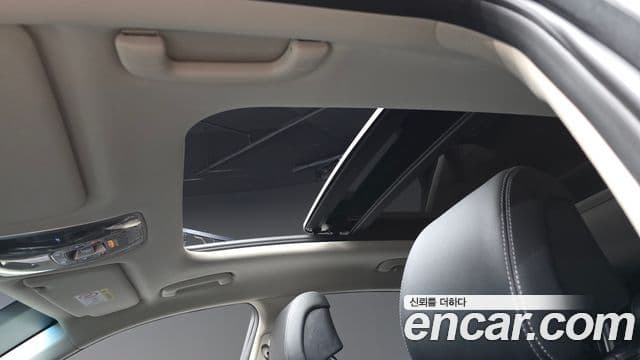 Genesis GV70 2021 — фото 17 из 20