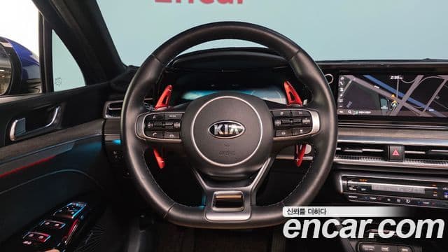 Kia K5 2021 — ფოტო 12/20