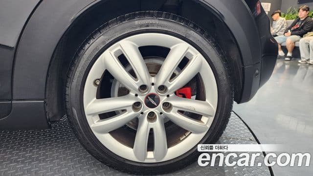 Mini Cooper S Convertible 2020 — Photo 23/36