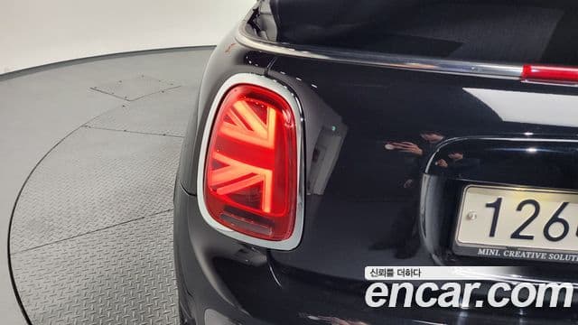 Mini Cooper S Convertible 2020 — Photo 12/36