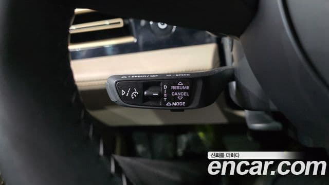 Porsche Taycan 2024 — Photo 11/32
