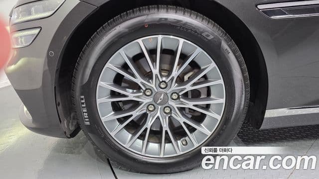 Genesis Electrified G80 2023 — ფოტო 5/20
