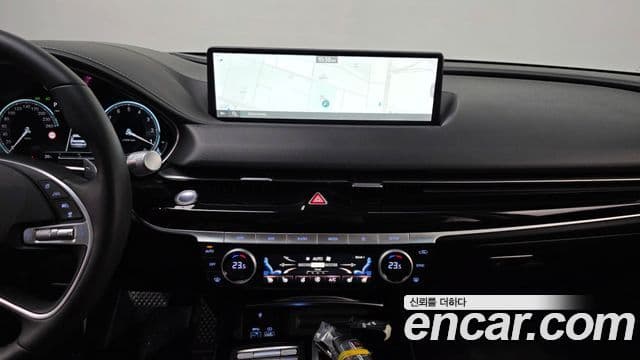 Genesis Electrified G80 2023 — ფოტო 13/20