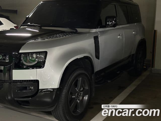 Land Rover Defender 2024 — фото 8 из 18