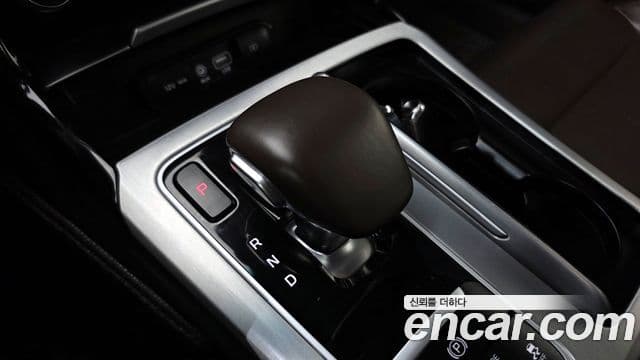 Kia Stinger 2018 — фото 9 из 20