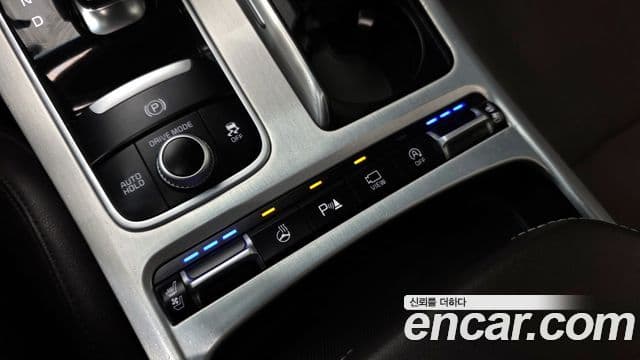 Kia Stinger 2018 — фото 20 из 20