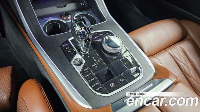 BMW X7 2022 — ფოტო 9/20