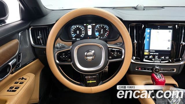 Volvo S90 2019 — ფოტო 17/20