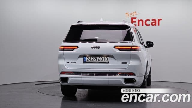 Jeep Grand Cherokee 2021 — ფოტო 4/20