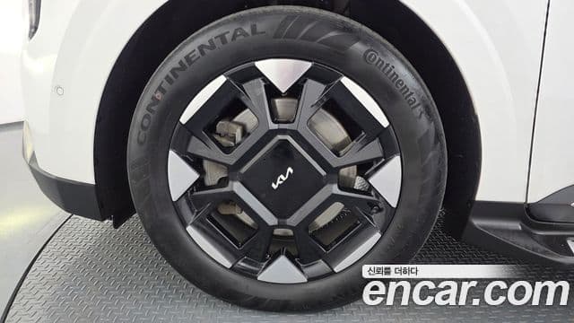 Kia Carnival 2024 — ფოტო 5/20
