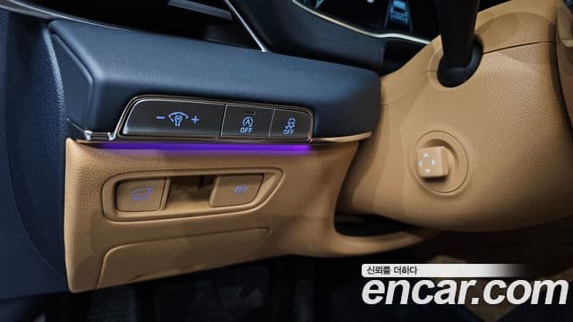 Genesis GV80 2023 — Şəkil 19/20