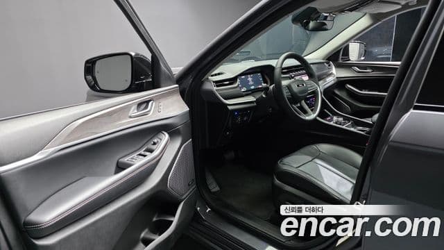 Jeep Grand Cherokee 2023 — ფოტო 10/20