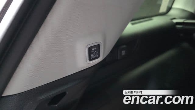 Jeep Grand Cherokee 2023 — Şəkil 13/20