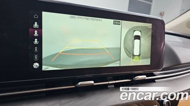 Kia Carnival 2021 — ფოტო 15/20