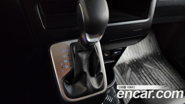 Hyundai Staria 2024 — Şəkil 9/20