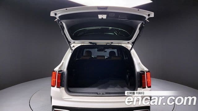 Kia Sorento 2023 — фото 20 из 20