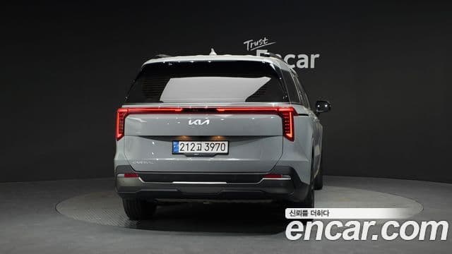 Kia Carnival 2025 — фото 4 из 20