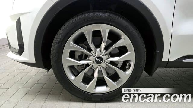 Kia Sorento 2022 — Фото 5/20