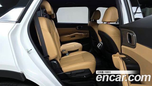 Kia Sorento 2022 — Фото 13/20