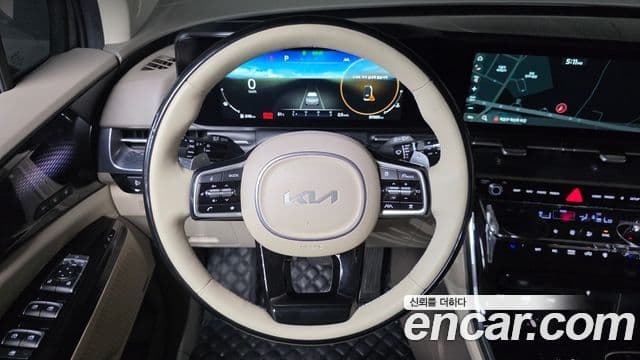 Kia Carnival 2021 — Photo 8/20
