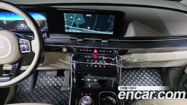 Kia Carnival 2021 — Photo 12/20