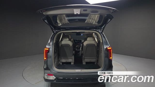 Kia Carnival 2021 — Photo 15/20