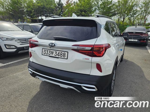 Kia Seltos 2020 — фото 2 из 20