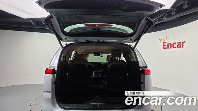 Kia Carnival 2021 — Фото 20/20