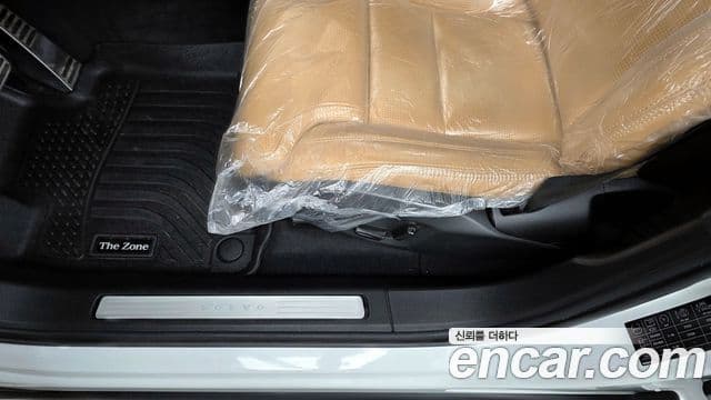 Volvo XC60 2022 — Photo 7/34