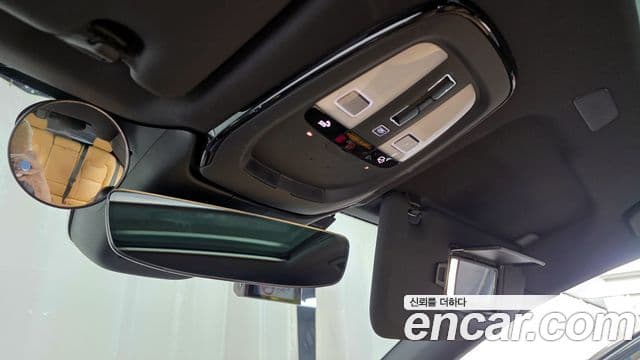 Volvo XC60 2022 — Photo 29/34