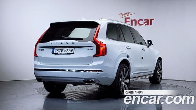 Volvo XC90 2021 — ფოტო 2/20