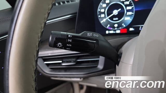Kia K8 2023 — Şəkil 19/40